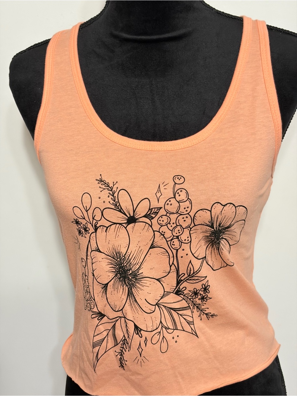 EXCLUSIVE LIMITED EDITION Botanical Racerback Tank Top in Mango Size Small